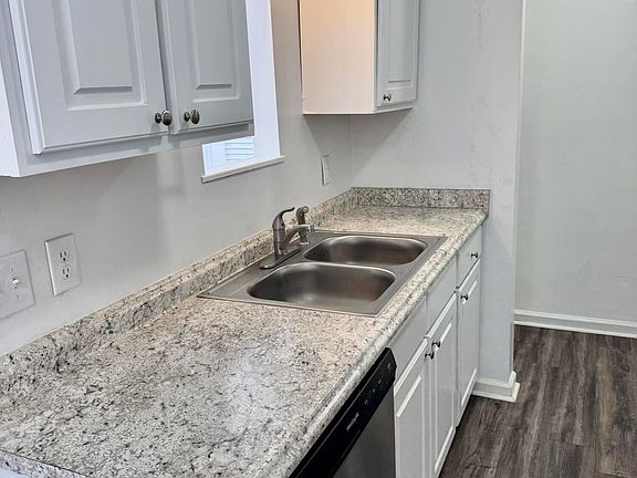 5th image of 1291 Park West Dr #2