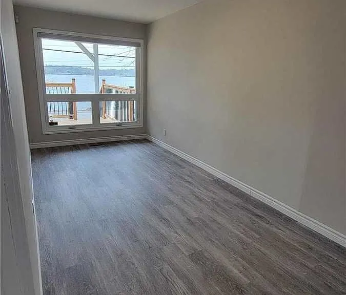 5749 Lakeshore Rd #1 — Photo 22