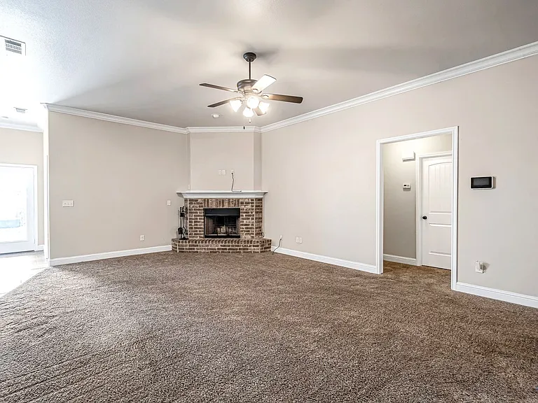 423 O'Rourke St — Photo 37