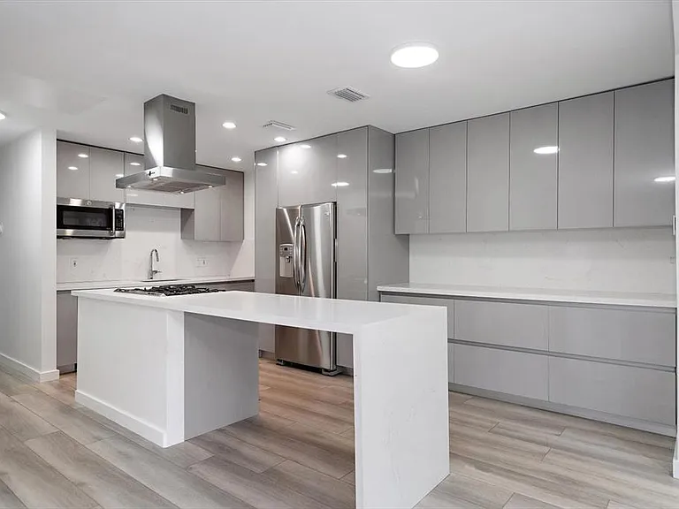 3920 W Barcelona St — Photo 4