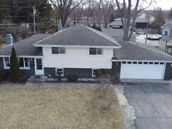 6743 W 115th St, Worth, IL 60482