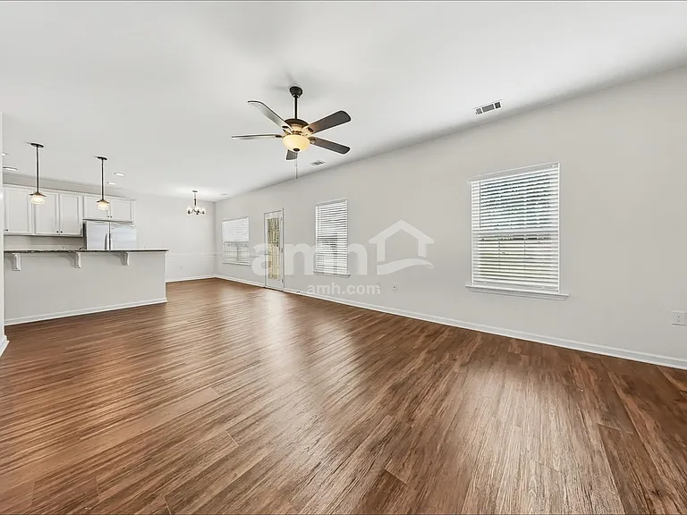 455 Sunbury Dr — Photo 5