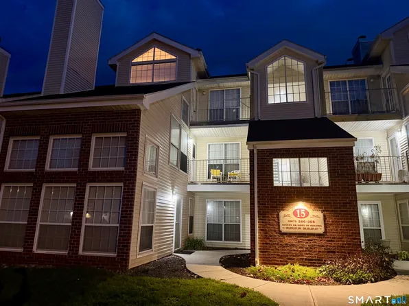 296 Carriage Crossing Lane #296, Middletown, CT 06457