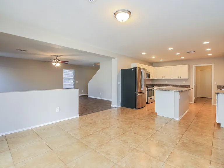 2356 E 35th Ave — Photo 6