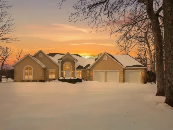 9284 E Court Eleven, Effingham, IL 62401