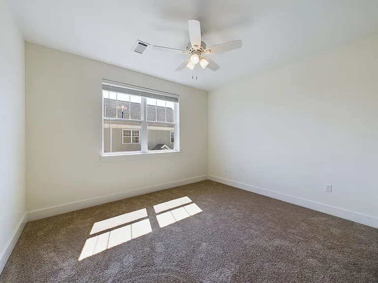 775 Victory Ln #7-206 — Photo 5