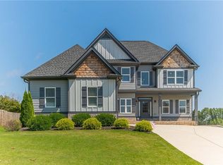 1209 Ora Lee Ln, Winder, GA 30680