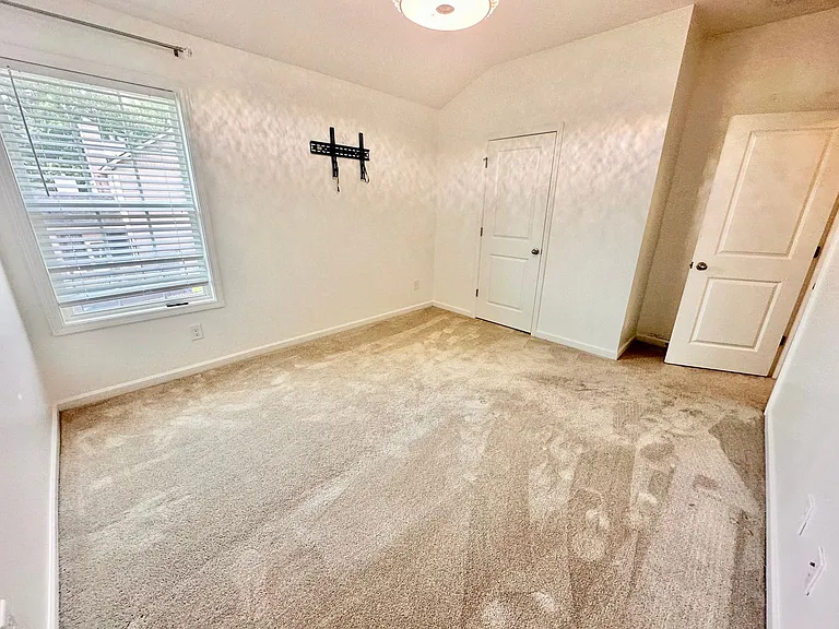 209 Adirondac Way — Photo 18