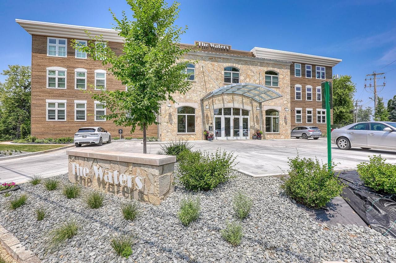 N52W35002 Lake DRIVE UNIT 203, Oconomowoc, WI 53066 MLS 1813264 Zillow