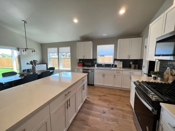 304, 1698 SW Black Butte Ct, Redmond, OR 97756