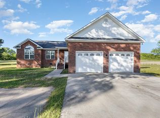 105 Alston St, Clinton, NC 28328