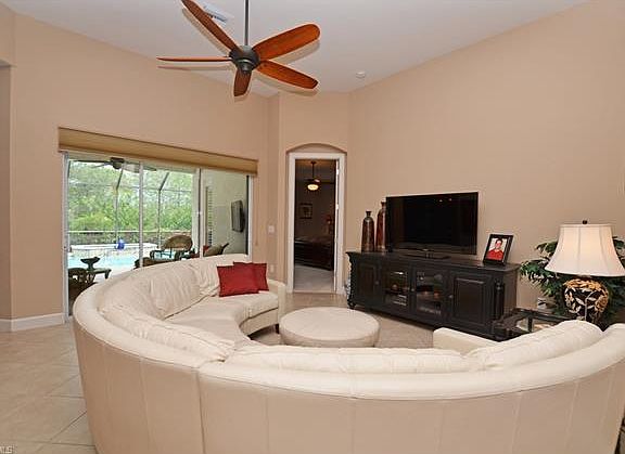 3rd image of 26346 Stonewall Ln