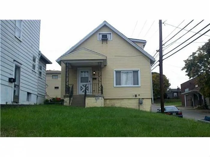 969 Roup Ave photo 1