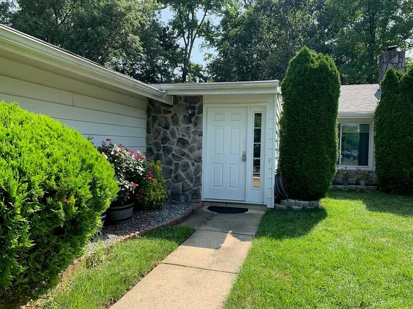 241A Vernon Rd, Monroe Township, NJ 08831