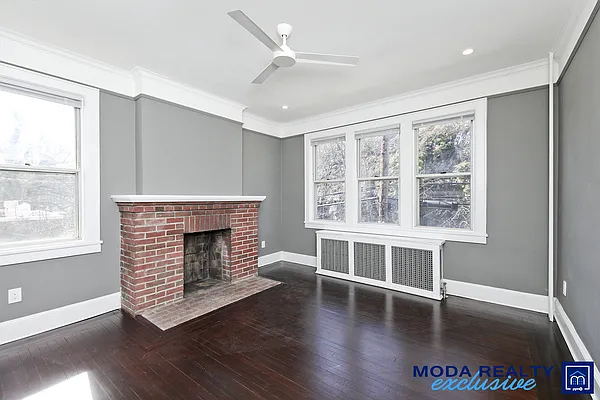 Rented by Moda Realty | media 1