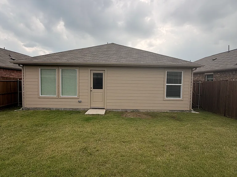4171 Silverstein St — Photo 13
