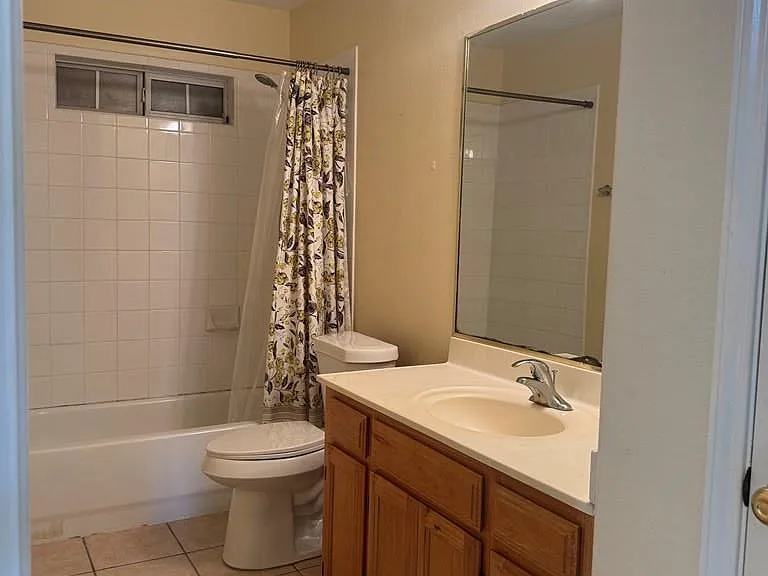 2834 Boardwalk — Photo 9