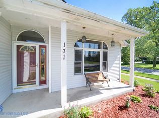 171 Cedarwood Dr, Steger, IL