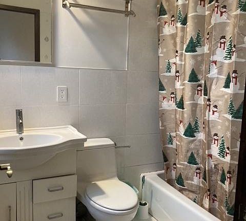 Full bathroom