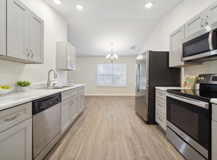 1285 Juniper Lake Rd, Defuniak Springs, FL 32433