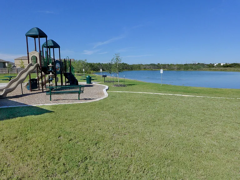 10807 Fox Trot Way — Photo 18