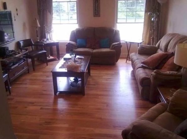 1238 Ballantrae Pl APT E, Mundelein, IL 60060