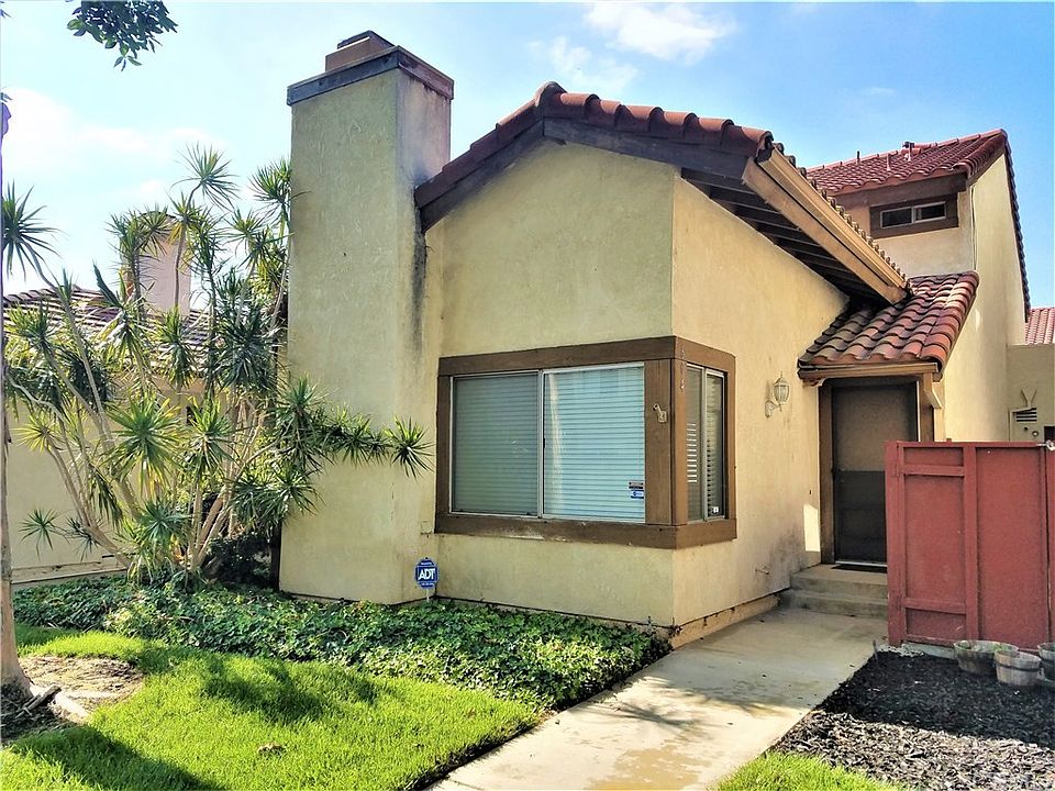 1st image of 604 Dunes Ct