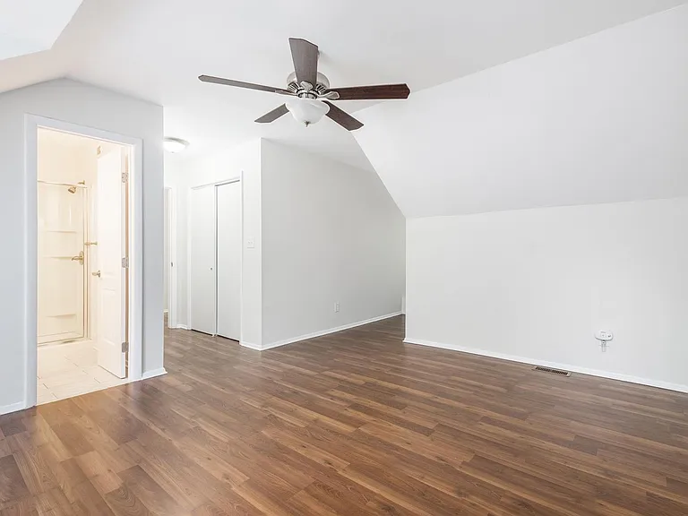 701 McNabb Ct — Photo 23
