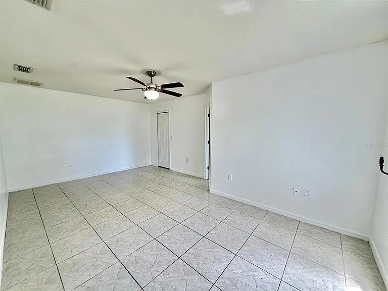 3264 Deltona Blvd — Photo 11