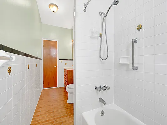 Sold by REMAX Elite | media 37