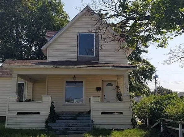 807 1st Ave S, Escanaba, MI 49829