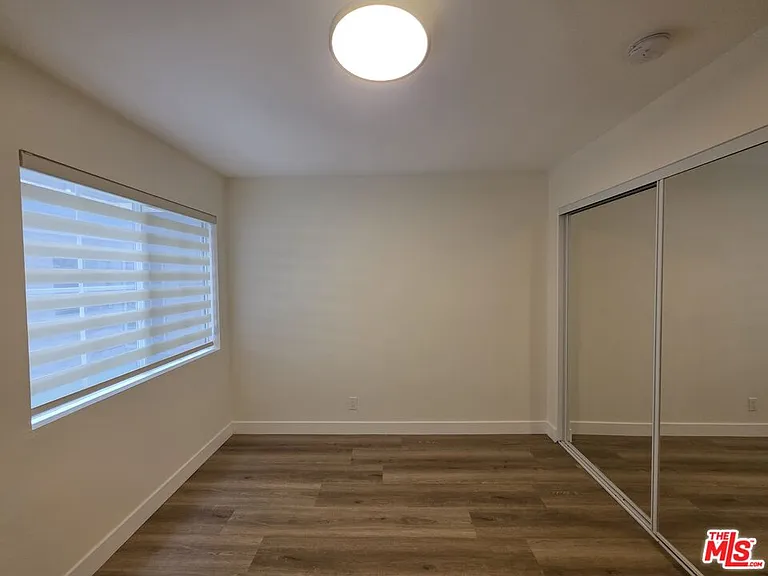 535 W 4th St #110 — Photo 10
