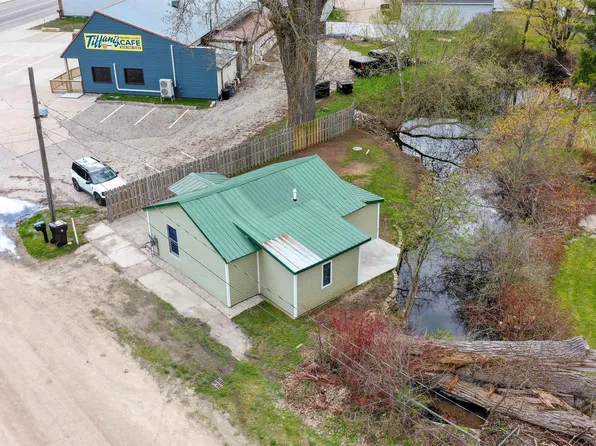 110 Weston St, Manistique, MI 49854