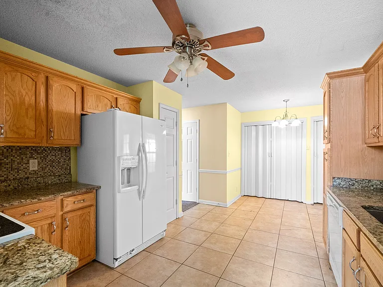 3404 Dresden Way — Photo 11
