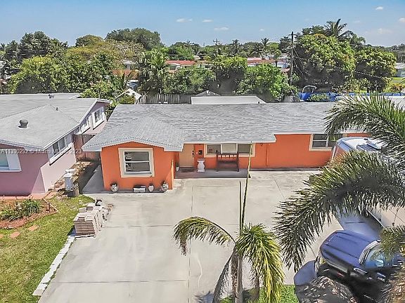 4th image of 8761 NW 12th St