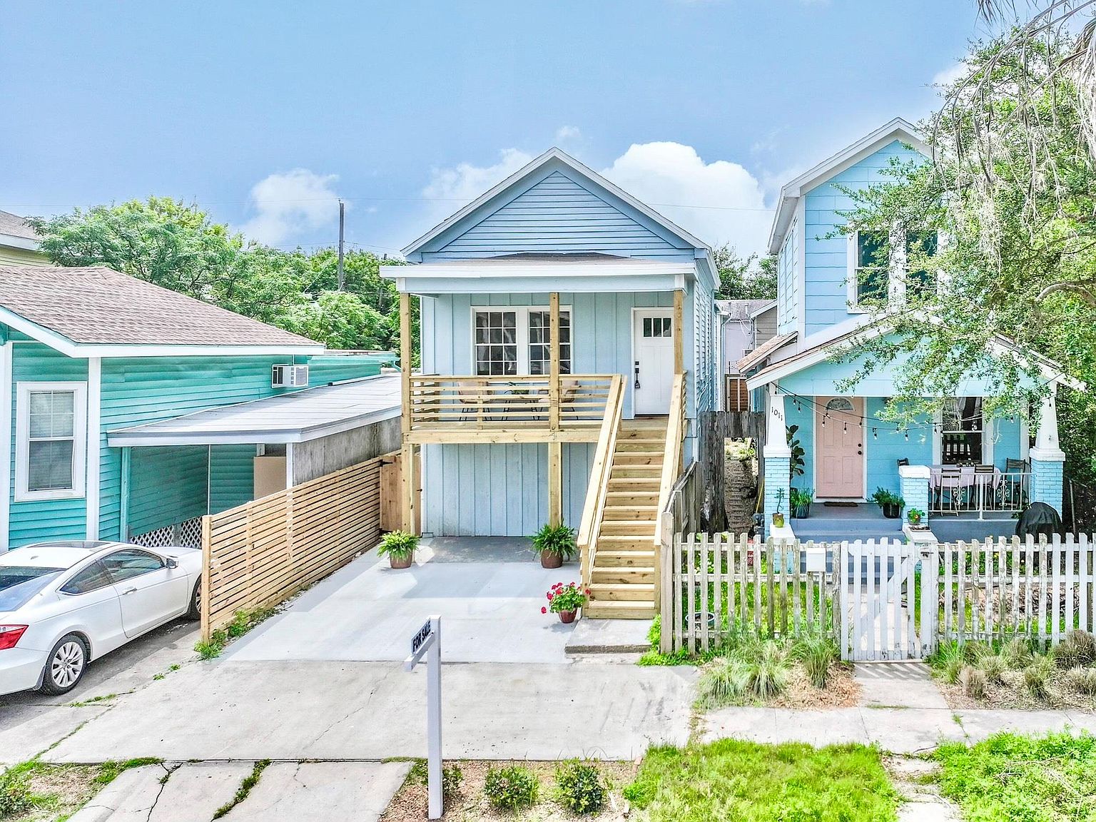 1009 Avenue L, Galveston, TX 77550 | MLS #25100181 | Zillow