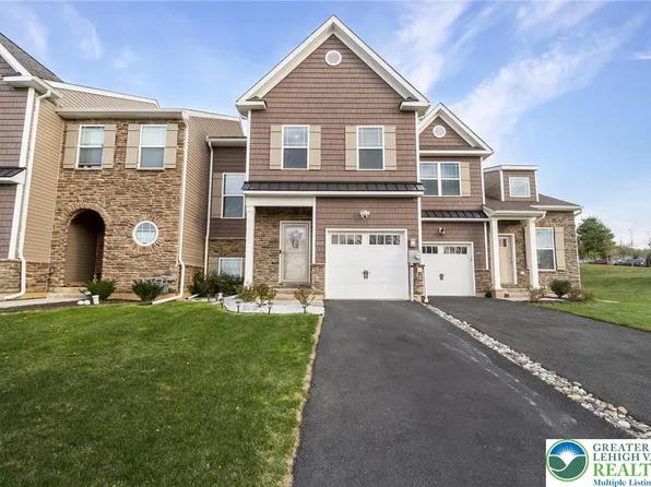 4491 Benjamin Ct, Emmaus, PA 18049