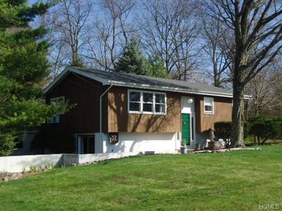 35 Oxford Rd, New Windsor, NY, 12553