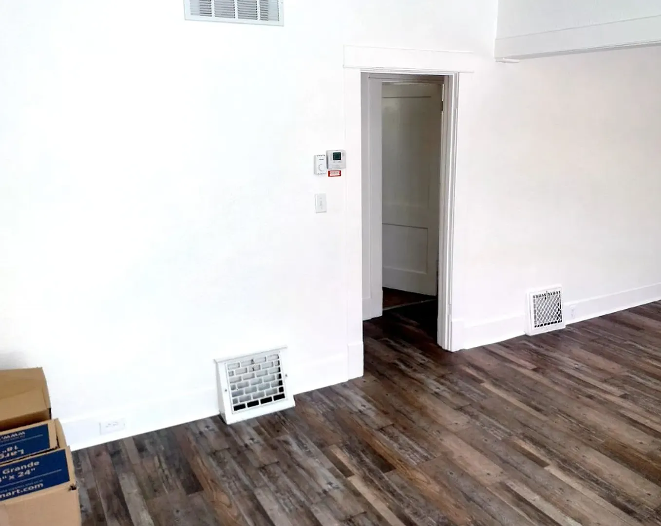 4 Bedroom, 2 Bath Home in Greeley Spacious & Comfortable — Photo 2