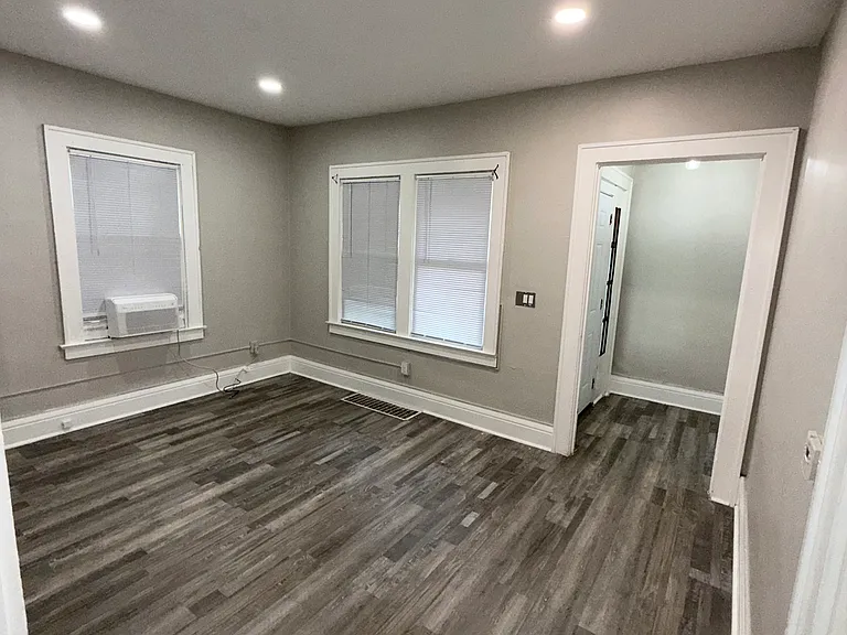 920 S Clinton Ave #920 — Photo 22