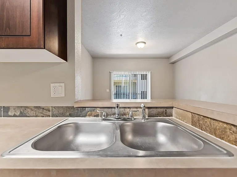 Aspen Creek Apartments — Photo 41