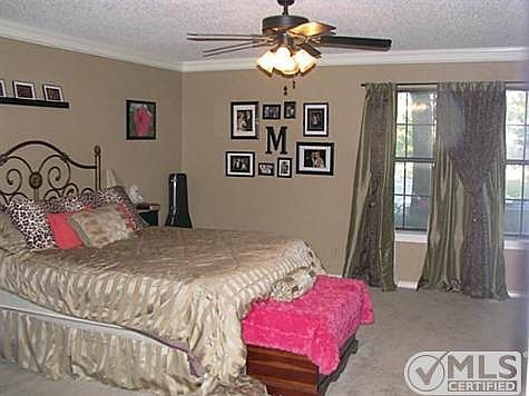 3rd image of 1216 Meadowlark Ln