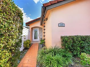 2471 SW 113th Ct, Miami, FL 33165