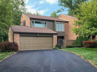 140 Glen Cir, Worthington, OH 43085