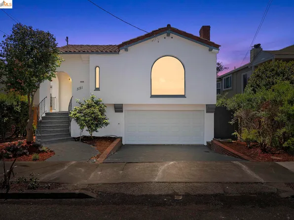 3121 Hyde St, Oakland, CA 94601