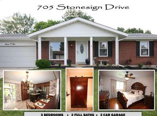 705 Stonesign Dr, Fenton, MO 63026