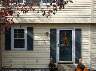 214 Parkwood Dr, Cranberry Township, PA 16066