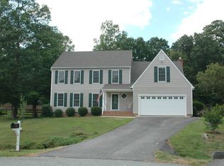 702 Shadowhill Ct, Midlothian, VA 23114