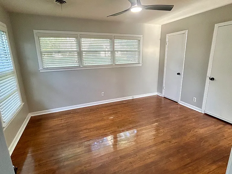 2507 Glendale Dr — Photo 9