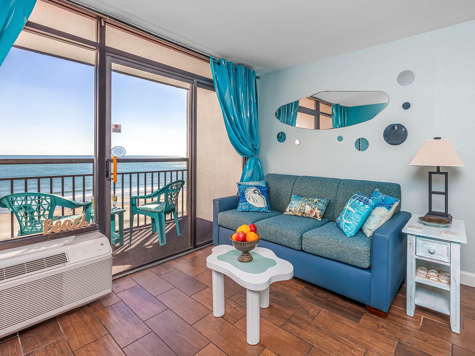 1 bed, 550 sqft, $1,550 — Photo 3